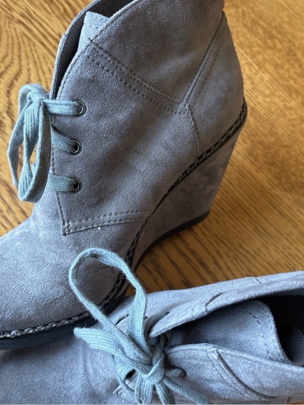 Zigi SOHO Women’s Wedge Shoes Size 10 Tan Suede Booties Excellent